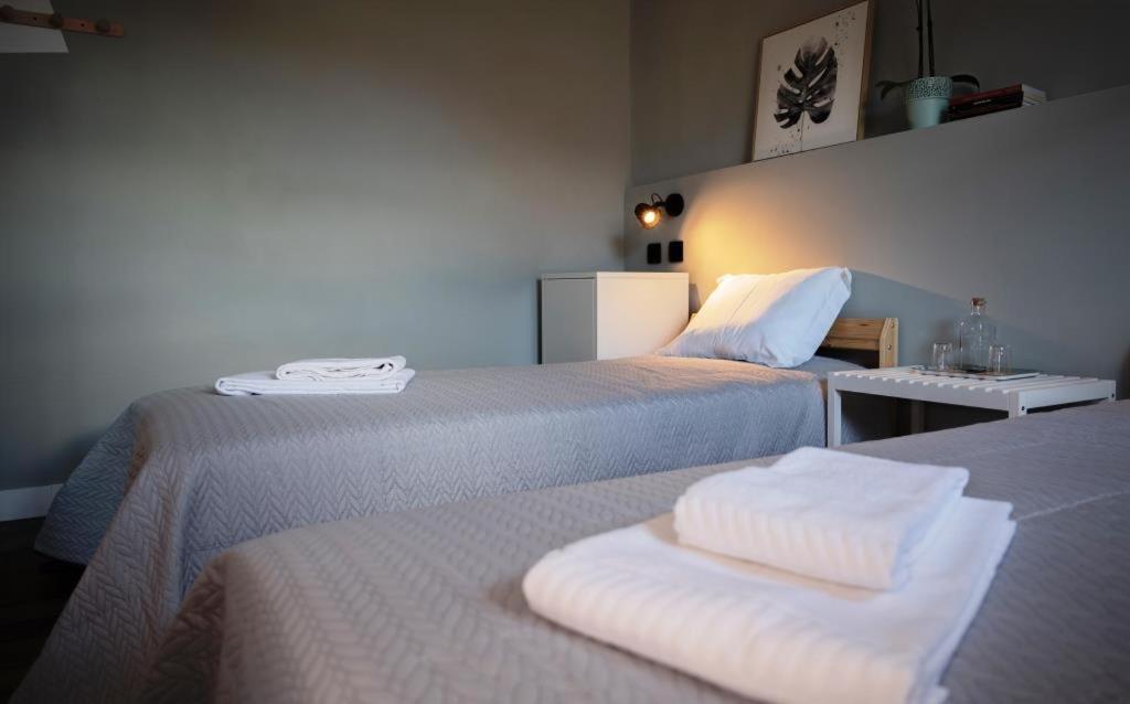 Inn Door 21 - Hostel & Suite Braganca Luaran gambar
