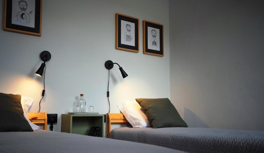 Inn Door 21 - Hostel & Suite Braganca Luaran gambar