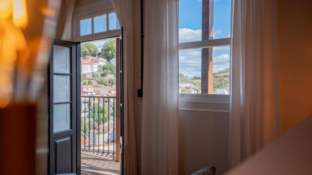 Inn Door 21 - Hostel & Suite Braganca Luaran gambar