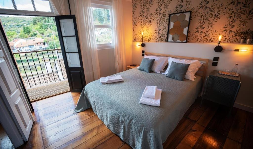 Inn Door 21 - Hostel & Suite Braganca Luaran gambar