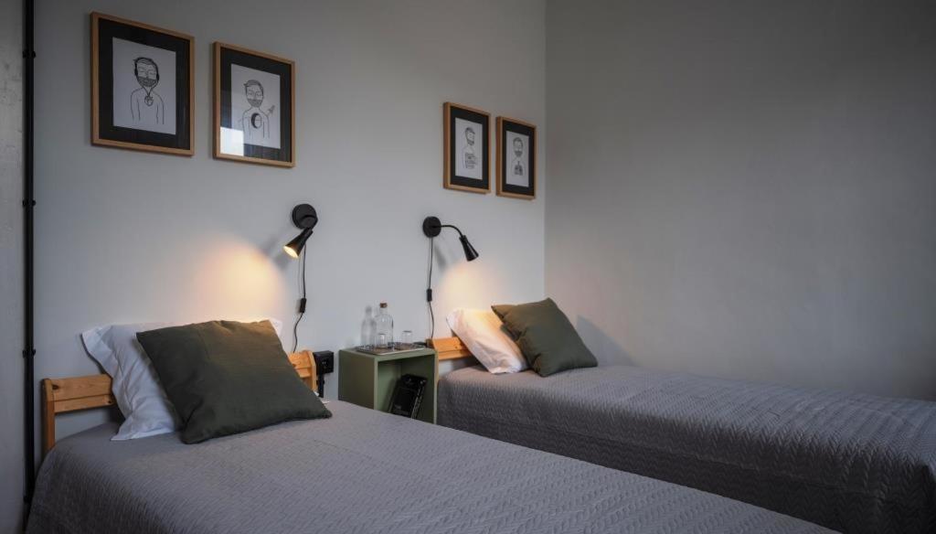 Inn Door 21 - Hostel & Suite Braganca Luaran gambar